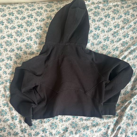 Black Pullover Hoodie with Front Pocket lululemon scuba - Picture 4 of 4